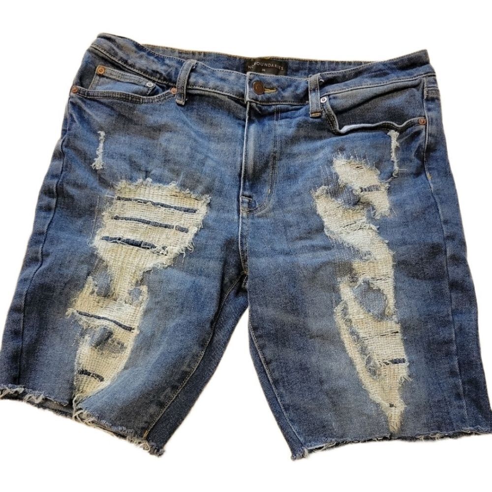 Men's no boundaries shorts